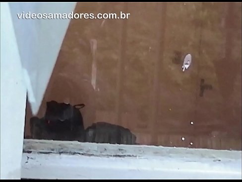 ❤️ Home cachondo mirando á súa moza con outro mozo, gravando un vídeo de carallo sen molestar á parella ️ Follar na pornografía gl.hentaisaturn.ru ️❤