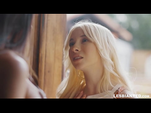 ❤️ A nena chega a casa uns meses despois e acaba comendo o coño da súa madrastra ️ Follar na pornografía gl.hentaisaturn.ru ️❤